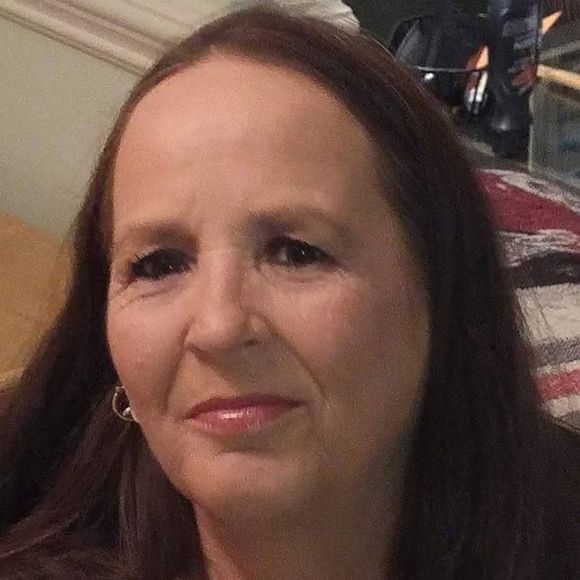 Meet your Posher, Annette - Picture 1 of 1